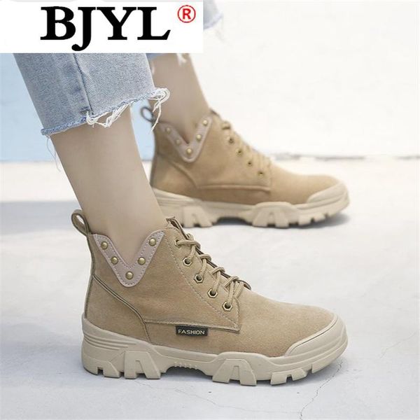 boots 2021 autumn women's fashion suede leather ankle warm rivets for women lace up platform botas mujer, Black
boots 2021 autumn women's fashion suede leather ankle warm rivets for women lace up platform botas mujer, Black