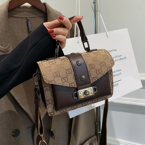 70% off exclusive foreign style letter printed small bag women's new one shoulder messenger portable fashion square
70% off exclusive foreign style letter printed small bag women's new one shoulder messenger portable fashion square