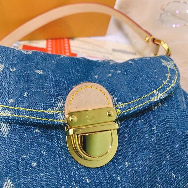 evening bags cowboy style shoulder bag luxury women handbags brand retro fashion womenbags ladies
evening bags cowboy style shoulder bag luxury women handbags brand retro fashion womenbags ladies