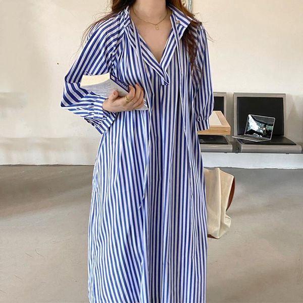 casual dresses women dress wind lapel tie with crash stripes design 2021 summer fashion lazy loose bubble sleeve shirt, Black;gray
casual dresses women dress wind lapel tie with crash stripes design 2021 summer fashion lazy loose bubble sleeve shirt, Black;gray