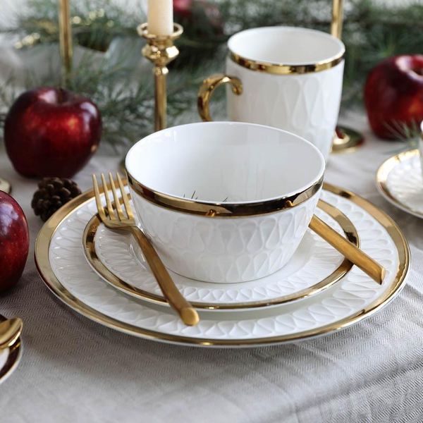 cups & saucers gilt-edged ceramic tableware 8-inch plate / deep plate/cup and saucer christmas set
cups & saucers gilt-edged ceramic tableware 8-inch plate / deep plate/cup and saucer christmas set