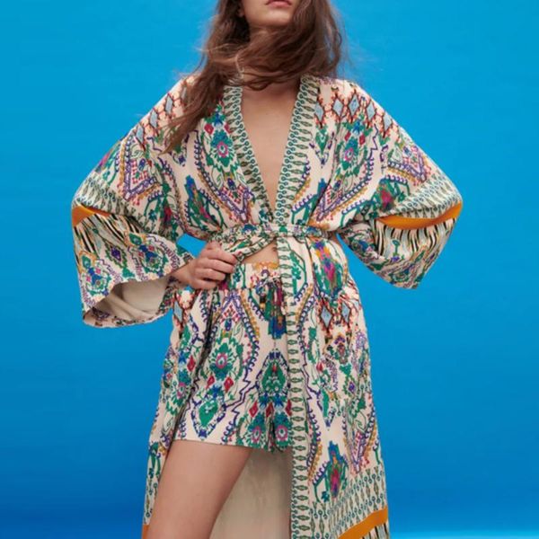 women's jackets kiyumi 2021 retro bohemian style kimono summer women jacket boho printed long casual beach lace-up, Black;brown
women's jackets kiyumi 2021 retro bohemian style kimono summer women jacket boho printed long casual beach lace-up, Black;brown