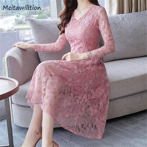 casual dresses 2021 autumn women lace mesh dress elegant loose long sleeve midi vintage floral print party plus size, Black;gray
casual dresses 2021 autumn women lace mesh dress elegant loose long sleeve midi vintage floral print party plus size, Black;gray