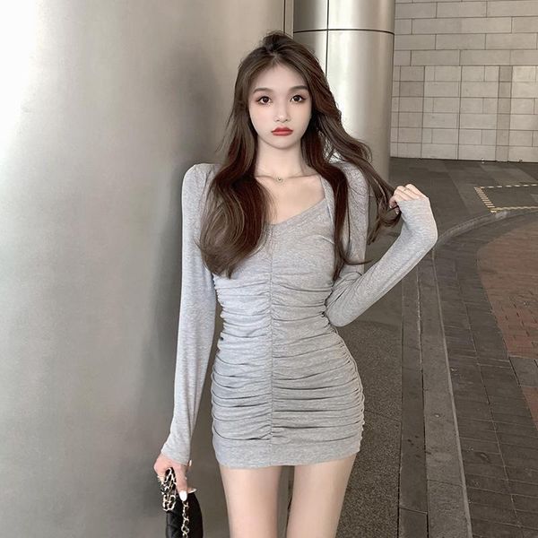 casual dresses 2021 autumn long-sleeved square-neck dress temperament slim slimming fold arm short, Black;gray
casual dresses 2021 autumn long-sleeved square-neck dress temperament slim slimming fold arm short, Black;gray