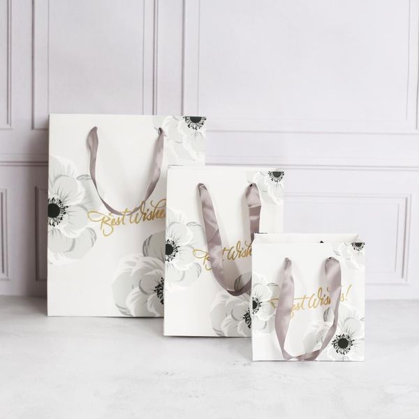 5pcs/lot nordic style gift bag birthday festival business bags party supplies wedding decoration 2sizes wrap
5pcs/lot nordic style gift bag birthday festival business bags party supplies wedding decoration 2sizes wrap