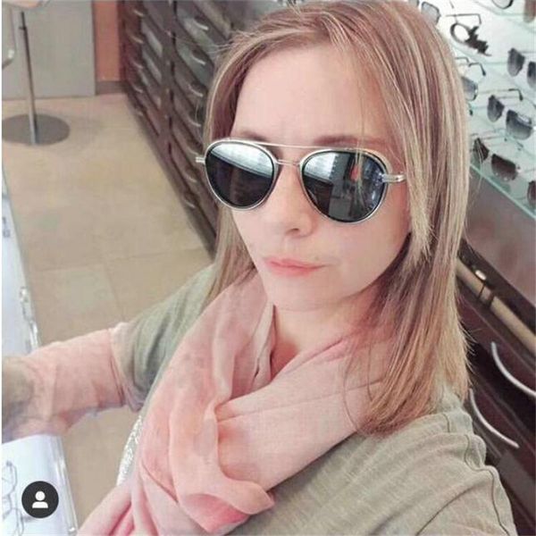 sunglasses metallic gold woman adjustable round sun glasses color changing mirror, White;black
sunglasses metallic gold woman adjustable round sun glasses color changing mirror, White;black