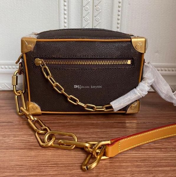 luxurys designers genuine leather shoulder bag handbags crossbody bags fashion men boy messenger bags
luxurys designers genuine leather shoulder bag handbags crossbody bags fashion men boy messenger bags