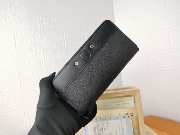 2021 longs leather coin purse classic pattern clutch women's zipper leathers long wallet, Red;black
2021 longs leather coin purse classic pattern clutch women's zipper leathers long wallet, Red;black
