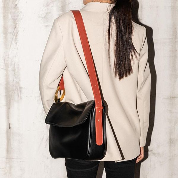 soft leather shoulder armpit bags 2021 trendy large capacity tote bag underarm women designer handbags sac evening
soft leather shoulder armpit bags 2021 trendy large capacity tote bag underarm women designer handbags sac evening