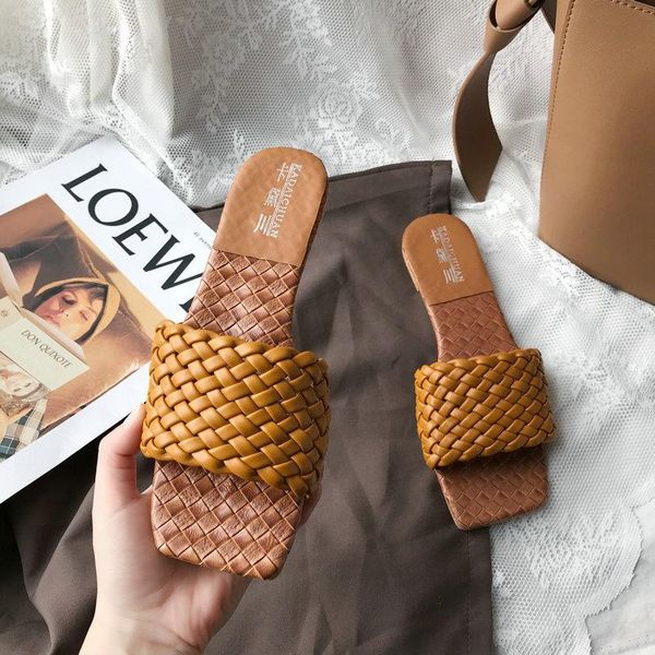 women shoes slippers weave leather flat slides ladies sandals summer open toe outdoor beach flip flops 2021 design, Black
women shoes slippers weave leather flat slides ladies sandals summer open toe outdoor beach flip flops 2021 design, Black
