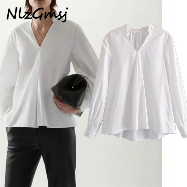 blouse women solid v neck silk satin texture shirt long sleeve loose female commute blouses 210628, White
blouse women solid v neck silk satin texture shirt long sleeve loose female commute blouses 210628, White