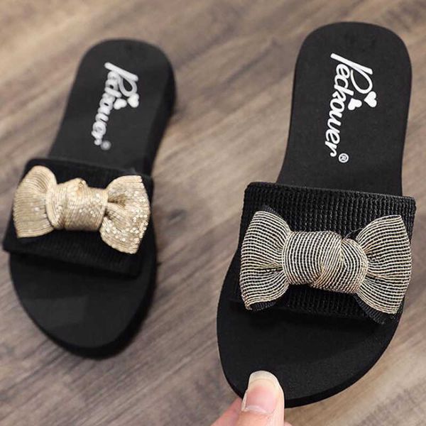 fashion bow-knot children slippers summer solid colors girls princess non-slip girl indoor soft flat s710 210712, Black;grey
fashion bow-knot children slippers summer solid colors girls princess non-slip girl indoor soft flat s710 210712, Black;grey
