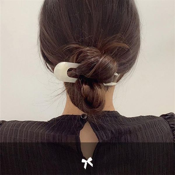 hair clips & barrettes retro colorful acrylic u-shaped geometric sticks simple black white grid irregular smooth hairpin for women girls, Golden;silver
hair clips & barrettes retro colorful acrylic u-shaped geometric sticks simple black white grid irregular smooth hairpin for women girls, Golden;silver