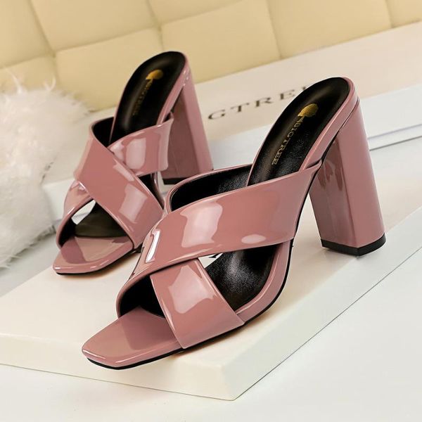shoes leather sandals women thick heels elegant extreme high heel slippers block designer slides modis, Black
shoes leather sandals women thick heels elegant extreme high heel slippers block designer slides modis, Black