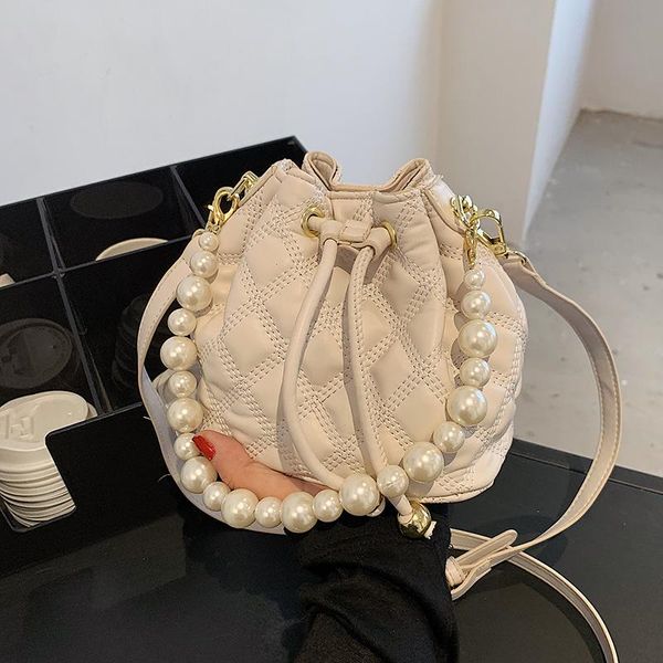 evening bags 2021 spring and summer drawstring closure shopper with short handles luxury bucket tassel crossbody leather shoulder handbag
evening bags 2021 spring and summer drawstring closure shopper with short handles luxury bucket tassel crossbody leather shoulder handbag