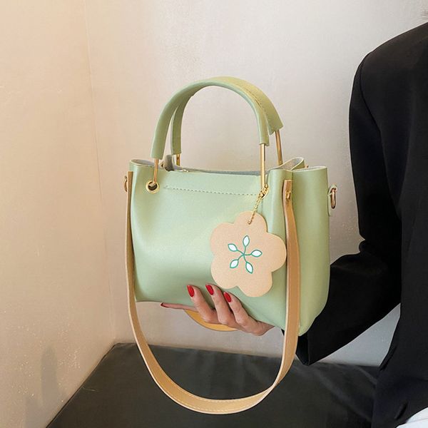crossbody women's bag foreign air bucket 2021 new fashion single shoulder hand wide belt
crossbody women's bag foreign air bucket 2021 new fashion single shoulder hand wide belt