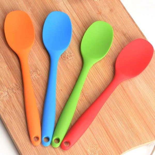 spoons silicone spoon 28cm all-in-one baking tools ladle to protect non-stick pot soup shell scraper kitchen utensils
spoons silicone spoon 28cm all-in-one baking tools ladle to protect non-stick pot soup shell scraper kitchen utensils