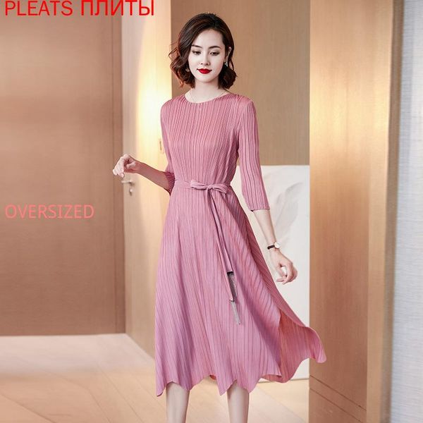 casual dresses miyake pleated vertical strips pure color tassel belt temperament dress pleats vestido shein ropa mujer korean, Black;gray
casual dresses miyake pleated vertical strips pure color tassel belt temperament dress pleats vestido shein ropa mujer korean, Black;gray