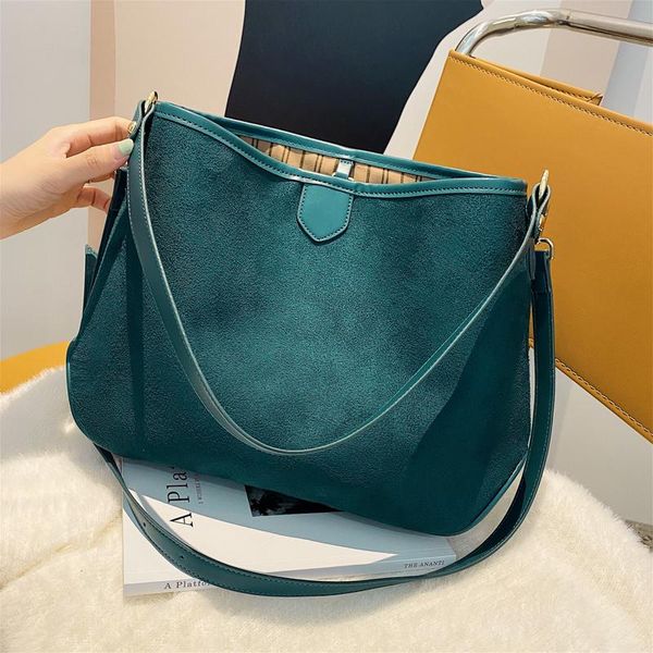evening bags 2021 winter shoulder bag faux suede women handbag designer large capacity ladies tote female messenger
evening bags 2021 winter shoulder bag faux suede women handbag designer large capacity ladies tote female messenger