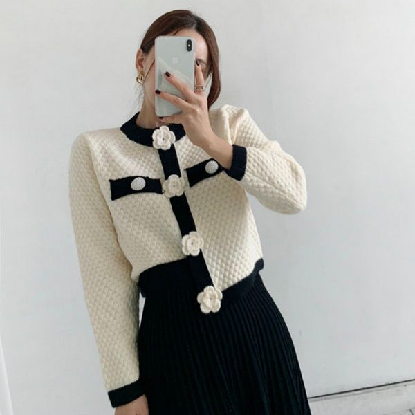 two piece dress women work sweater 2 pieces set flower waist pleated skirt korean simple suit, White
two piece dress women work sweater 2 pieces set flower waist pleated skirt korean simple suit, White