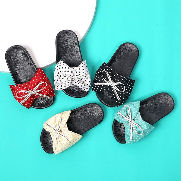 slipper children shoes girl home slippers fashoin dot bow girls summer floor slides child beach sandals 2021, Black;grey
slipper children shoes girl home slippers fashoin dot bow girls summer floor slides child beach sandals 2021, Black;grey