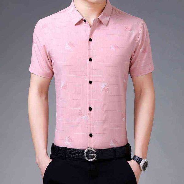 2021 summer casual thin solid color cardigan short sleeve fashion lapel men's shirt, White;black
2021 summer casual thin solid color cardigan short sleeve fashion lapel men's shirt, White;black