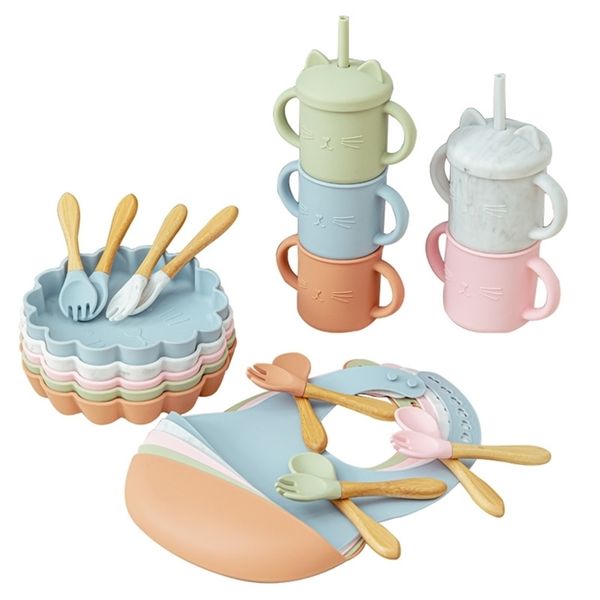 5 pcs/set baby feeding tableware set silicone suction cup training plate children bpa 211026
5 pcs/set baby feeding tableware set silicone suction cup training plate children bpa 211026