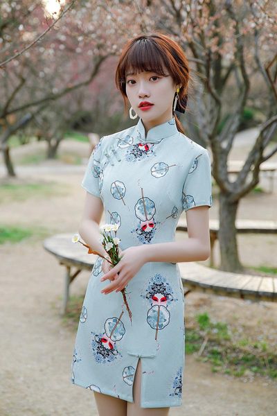 front split stand collar banquet a-line lady cheongsam slim 2021 spring short straight chinese dress oversize wedding prom qipao ethnic clot, Red
front split stand collar banquet a-line lady cheongsam slim 2021 spring short straight chinese dress oversize wedding prom qipao ethnic clot, Red