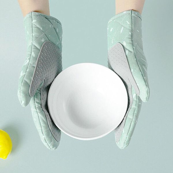 disposable gloves kitchen fireproof anti-slip for baking cooking barbecue anti-scald heat glove resistant bbq oven
disposable gloves kitchen fireproof anti-slip for baking cooking barbecue anti-scald heat glove resistant bbq oven