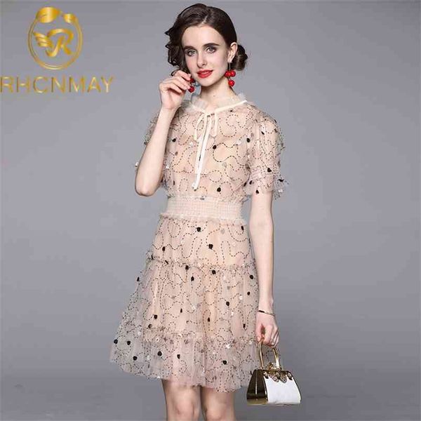 fashion designer summer dress women flare sleeve patchwork embroidery mesh a line elegant mini es 210506, Black;gray
fashion designer summer dress women flare sleeve patchwork embroidery mesh a line elegant mini es 210506, Black;gray