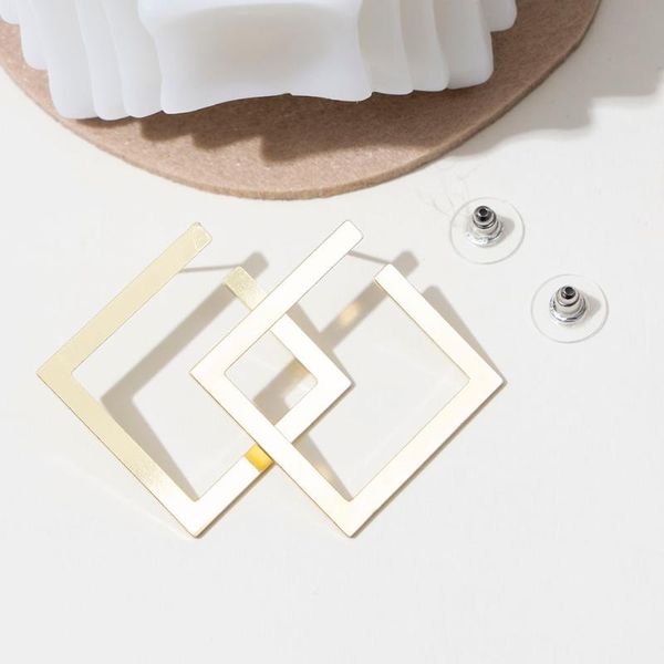 stud korea atmospheric tide earrings metal retro trendy wild geometry square earring temperament ear jewelry hypoallergenic, Golden;silver
stud korea atmospheric tide earrings metal retro trendy wild geometry square earring temperament ear jewelry hypoallergenic, Golden;silver