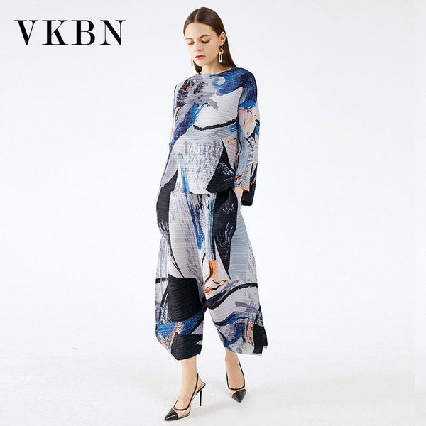 women's tracksuits vkbn spring autumn irregular 2 piece set women pleated fabric printing straight trousers suit o-neck pullover pants, Gray
women's tracksuits vkbn spring autumn irregular 2 piece set women pleated fabric printing straight trousers suit o-neck pullover pants, Gray