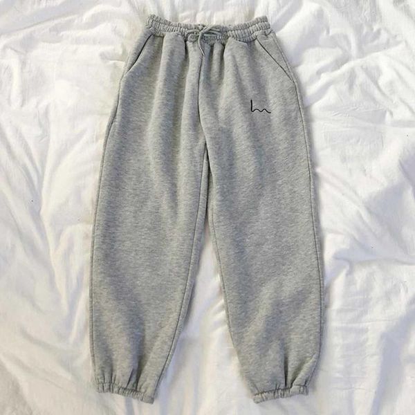 women's pants & capris sweatpants women 2021 autumn hip-hop baggy bloomers fashion sports balck trousers female joggers streetwear labe, Black;white
women's pants & capris sweatpants women 2021 autumn hip-hop baggy bloomers fashion sports balck trousers female joggers streetwear labe, Black;white