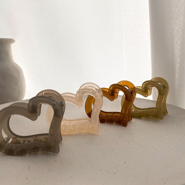 hair clips & barrettes sweet heart shape clip korean acrylic claw hairpins barrette grab for women girls accessories gifts 2021 vintage, Golden;silver
hair clips & barrettes sweet heart shape clip korean acrylic claw hairpins barrette grab for women girls accessories gifts 2021 vintage, Golden;silver