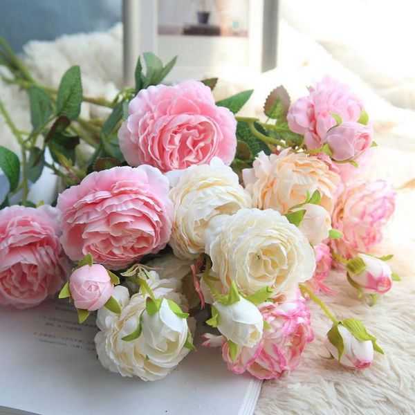 wedding flowers artificial fake western rose flower decoration room bride bouquet classic european high-fidelity appearance
wedding flowers artificial fake western rose flower decoration room bride bouquet classic european high-fidelity appearance