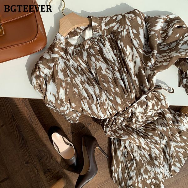 2021bgteever 2021 spring new stand collar women full sleeve dress elegant hit color female lace-up printed midi dress vestidos, Black;gray
2021bgteever 2021 spring new stand collar women full sleeve dress elegant hit color female lace-up printed midi dress vestidos, Black;gray