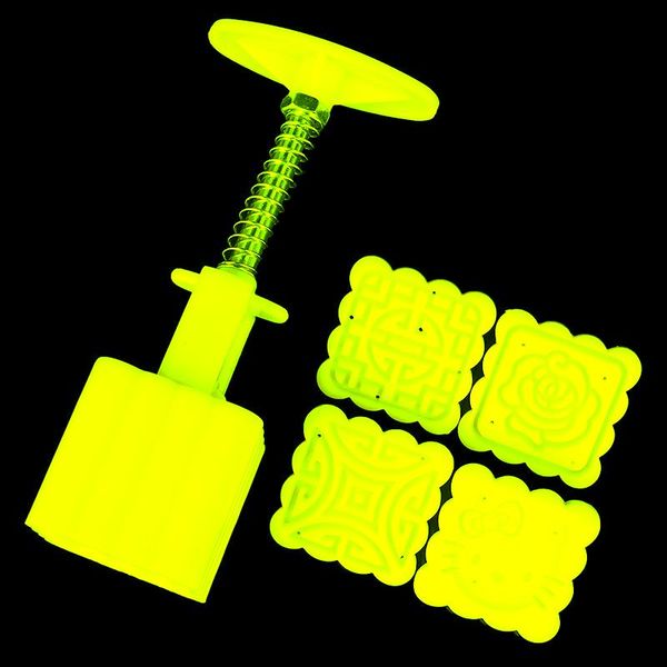 reusable square hand press moon cake cookie maker stamp mold mid-autumn festival diy decoration baking moulds
reusable square hand press moon cake cookie maker stamp mold mid-autumn festival diy decoration baking moulds