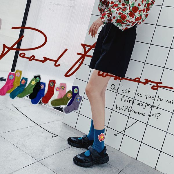 wang xiaozhen' autumn and winter plaid pearl floret women' middle tube cotton fashion socks, Red;black
wang xiaozhen' autumn and winter plaid pearl floret women' middle tube cotton fashion socks, Red;black