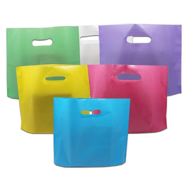 storage bags 50pcs colorful plastic shopping bag with handle reusable recyclable gift clothes underwear cosmetics boutique packaging pouches
storage bags 50pcs colorful plastic shopping bag with handle reusable recyclable gift clothes underwear cosmetics boutique packaging pouches