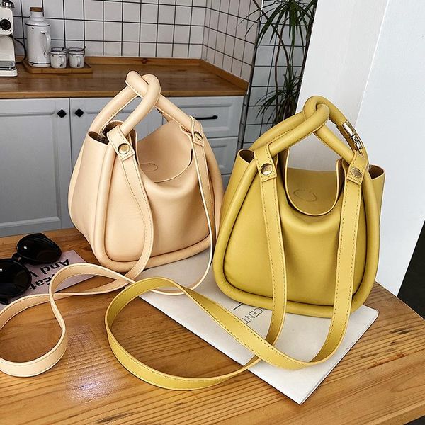 evening bags designer luxury handbags summer casual bucket bag for women pu leather shoulder crossbody lady big purses female sac 2021
evening bags designer luxury handbags summer casual bucket bag for women pu leather shoulder crossbody lady big purses female sac 2021