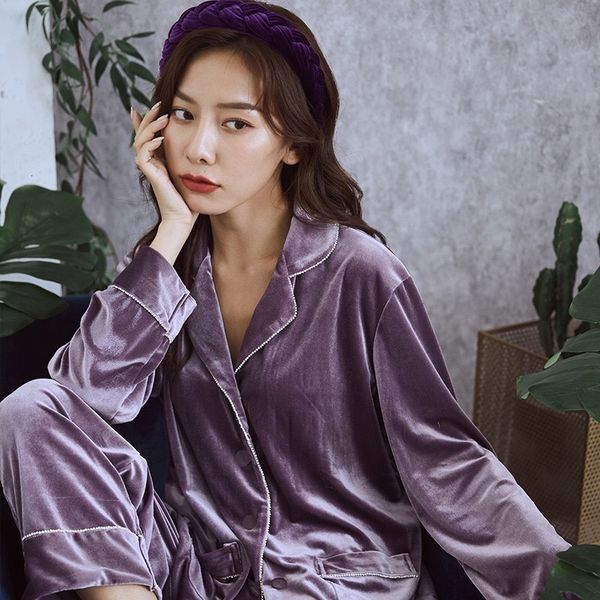 women's sleepwear selling autumn new ladies pajama set comfort loose simple style solid velvet women full sleeve+pants 2pcs vi, Black;red
women's sleepwear selling autumn new ladies pajama set comfort loose simple style solid velvet women full sleeve+pants 2pcs vi, Black;red