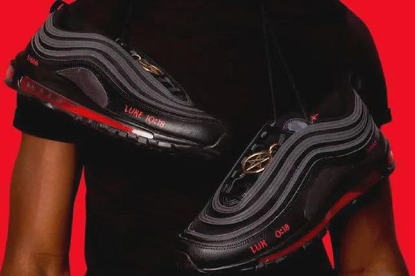 mschf lil nas x satan 97 mens running shoes 97s luke 10 18 men women trainers sports sneakers 36-45 jogging
mschf lil nas x satan 97 mens running shoes 97s luke 10 18 men women trainers sports sneakers 36-45 jogging