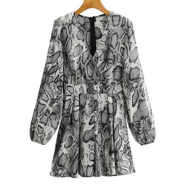 summer women dress deep v-neck snakeprint female long sleeve casual pleated dresses a-line size l 210524, Black;gray
summer women dress deep v-neck snakeprint female long sleeve casual pleated dresses a-line size l 210524, Black;gray