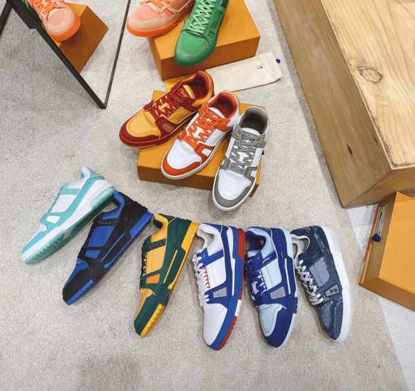 designer trainer sneakers casual sport shoes tpu monogram-embossed leather combination bottom size 39-45 with box
designer trainer sneakers casual sport shoes tpu monogram-embossed leather combination bottom size 39-45 with box