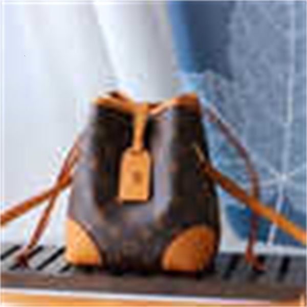 handbags brand cross designer shoulder luxury city original bags single m45550 iconic large handles city original totes single catwalk b
handbags brand cross designer shoulder luxury city original bags single m45550 iconic large handles city original totes single catwalk b