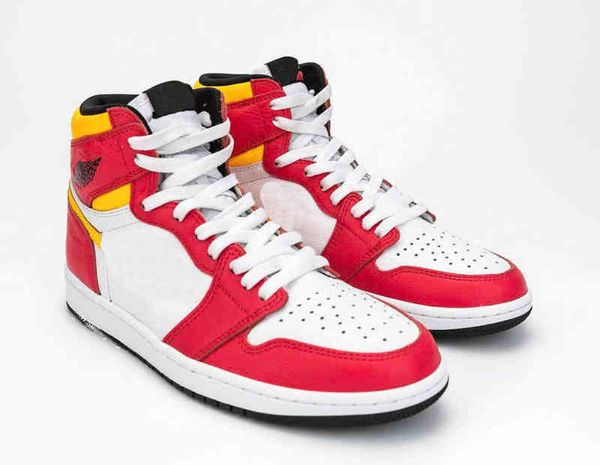 2022 release authentic 1 light fusion red 1s man basketballs shoes 555088-603 white laser orange black retro sports sneakers with box
2022 release authentic 1 light fusion red 1s man basketballs shoes 555088-603 white laser orange black retro sports sneakers with box