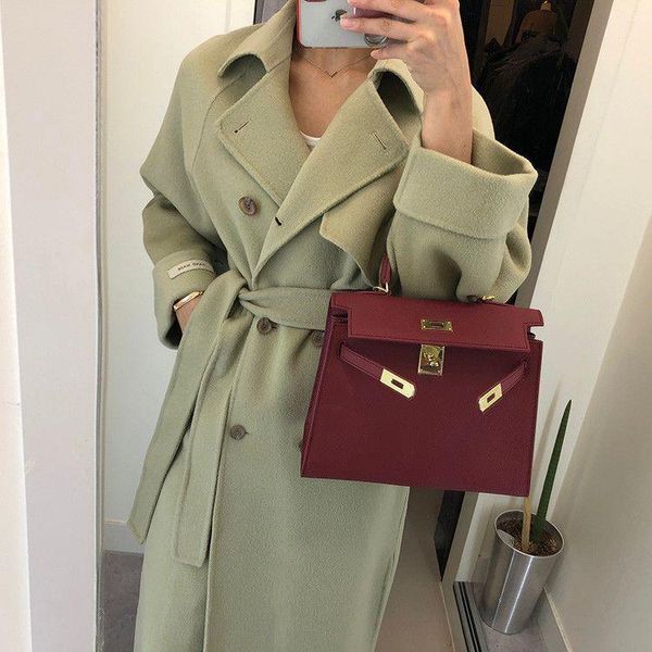 women's wool & blends 2021 autumn and winter woolen coat in the long double-breasted high-end ladies jackets, Black
women's wool & blends 2021 autumn and winter woolen coat in the long double-breasted high-end ladies jackets, Black