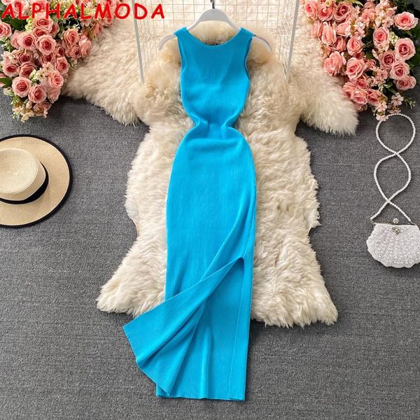 casual dresses alphalmoda 2021 summer hollow out twisted back sleeveless high slit women knitted dress solid color feminine mid-calf, Black;gray
casual dresses alphalmoda 2021 summer hollow out twisted back sleeveless high slit women knitted dress solid color feminine mid-calf, Black;gray