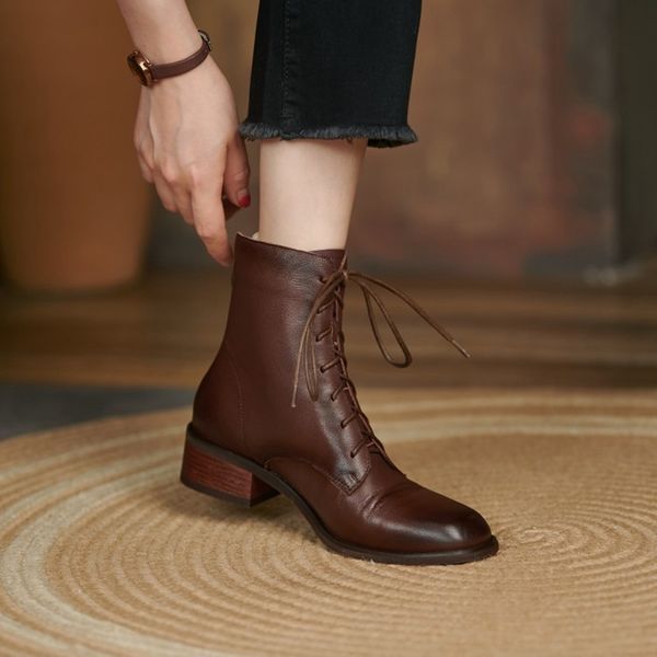 boots 2021 autumn women shoes genuine leather chunky heel winter retro solid lace lady modern concise booties heels roo4, Black
boots 2021 autumn women shoes genuine leather chunky heel winter retro solid lace lady modern concise booties heels roo4, Black