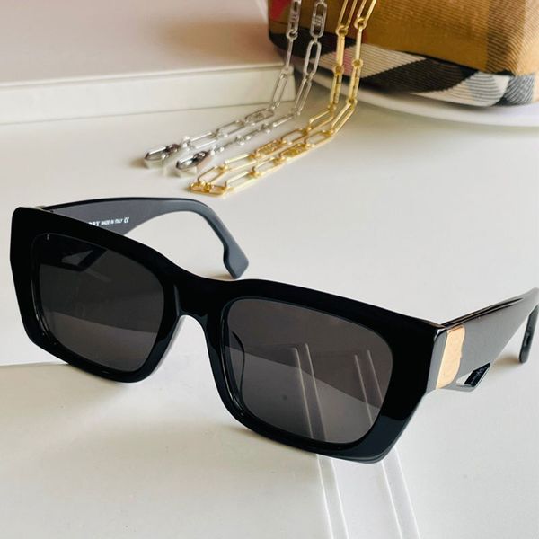 womens latest original custom designer sunglasses 4336 square frame plate design temple with handmade chain super beautiful uv400 protection, White;black
womens latest original custom designer sunglasses 4336 square frame plate design temple with handmade chain super beautiful uv400 protection, White;black